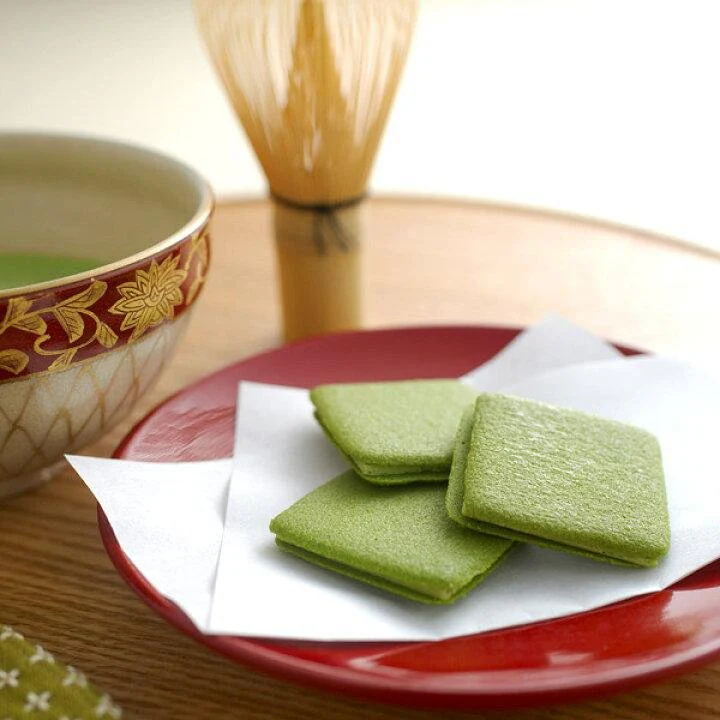 Itohkyuemon Uji Matcha Langue de Chat Cookies 10 Pieces - Image 3