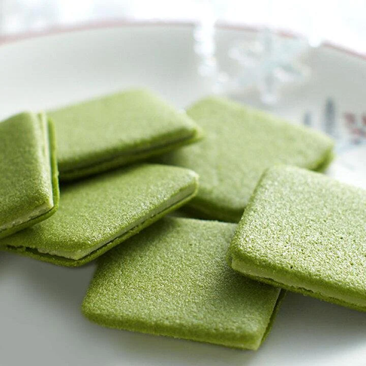 Itohkyuemon Uji Matcha Langue de Chat Cookies 10 Pieces - Image 7