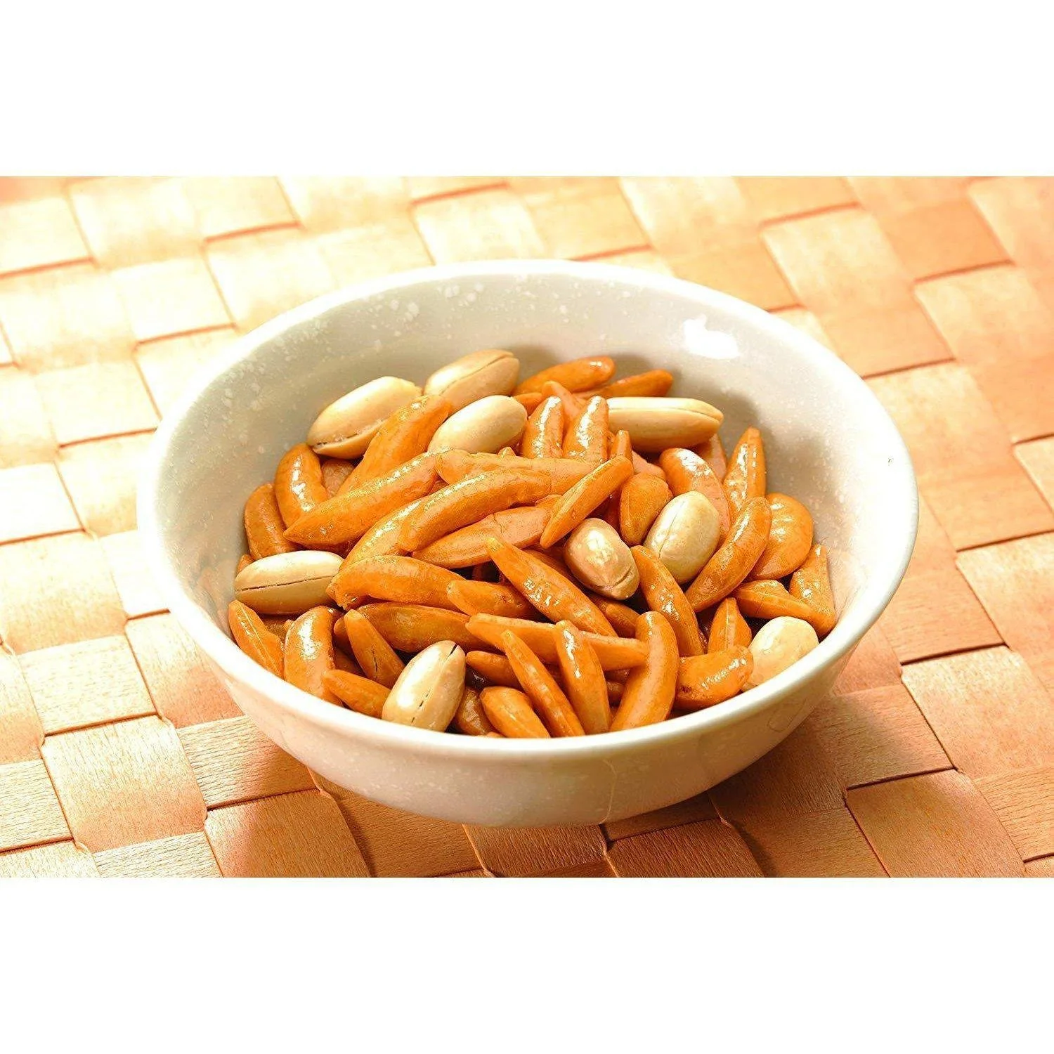 Kakinotane Snack Rice Crackers with Peanuts 180g - Image 2
