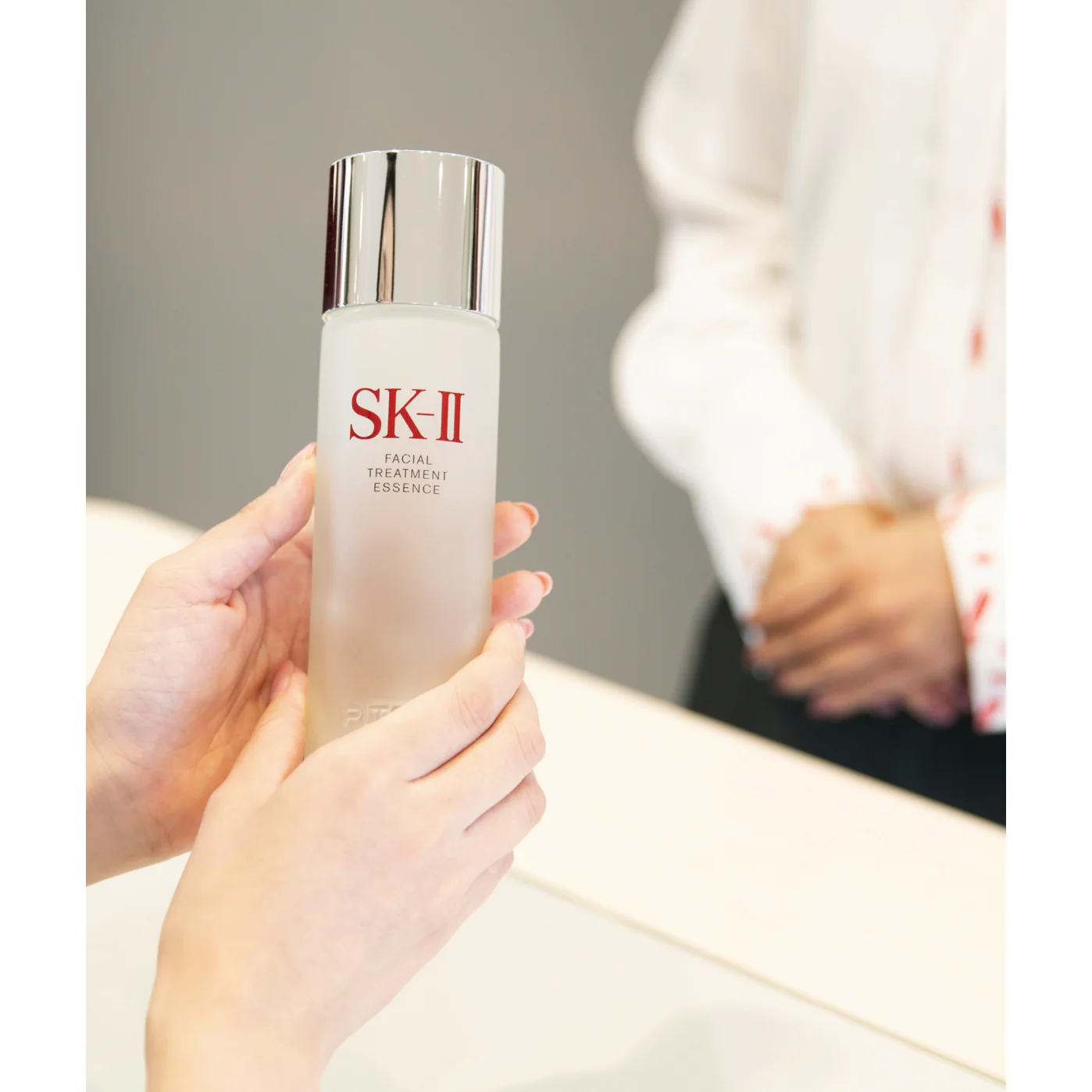 SK-II Facial Treatment Essence Pitera Anti-Aging Essence 230ml - Image 2